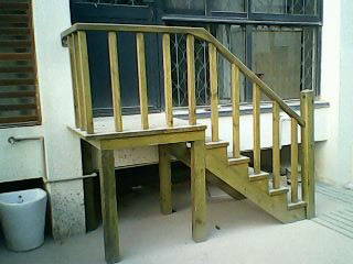 南京钢木楼梯 ,实木楼梯,护栏销售